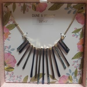 DUNE & WILLOW NEW IN BOX GOLDTONE NECKLACE